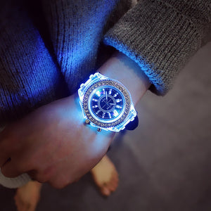 TRENDY LED FLASH LUMINOUS  7 COLOR LIGHT WRISTWATCH